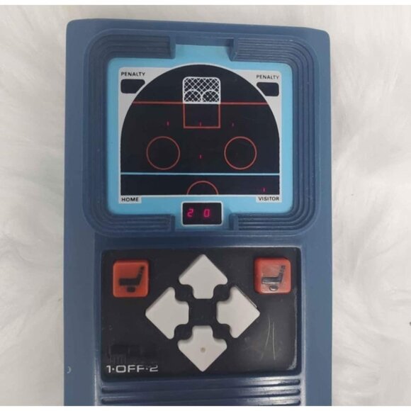 Vintage Mattel Electronics Hockey 1978 Hand Held Video Game Tested Works! - Picture 1 of 4